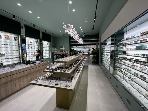 Knox Central 眼镜店装修 - 眼镜展示区