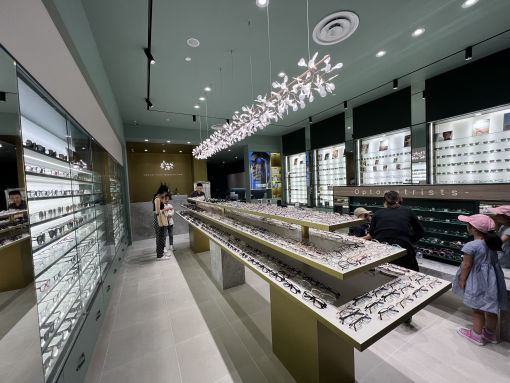 Knox Central 眼镜店装修 - 装修完工 - 客户区